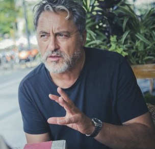 Manuel-Rivas_1067303527_9663412_1020x574